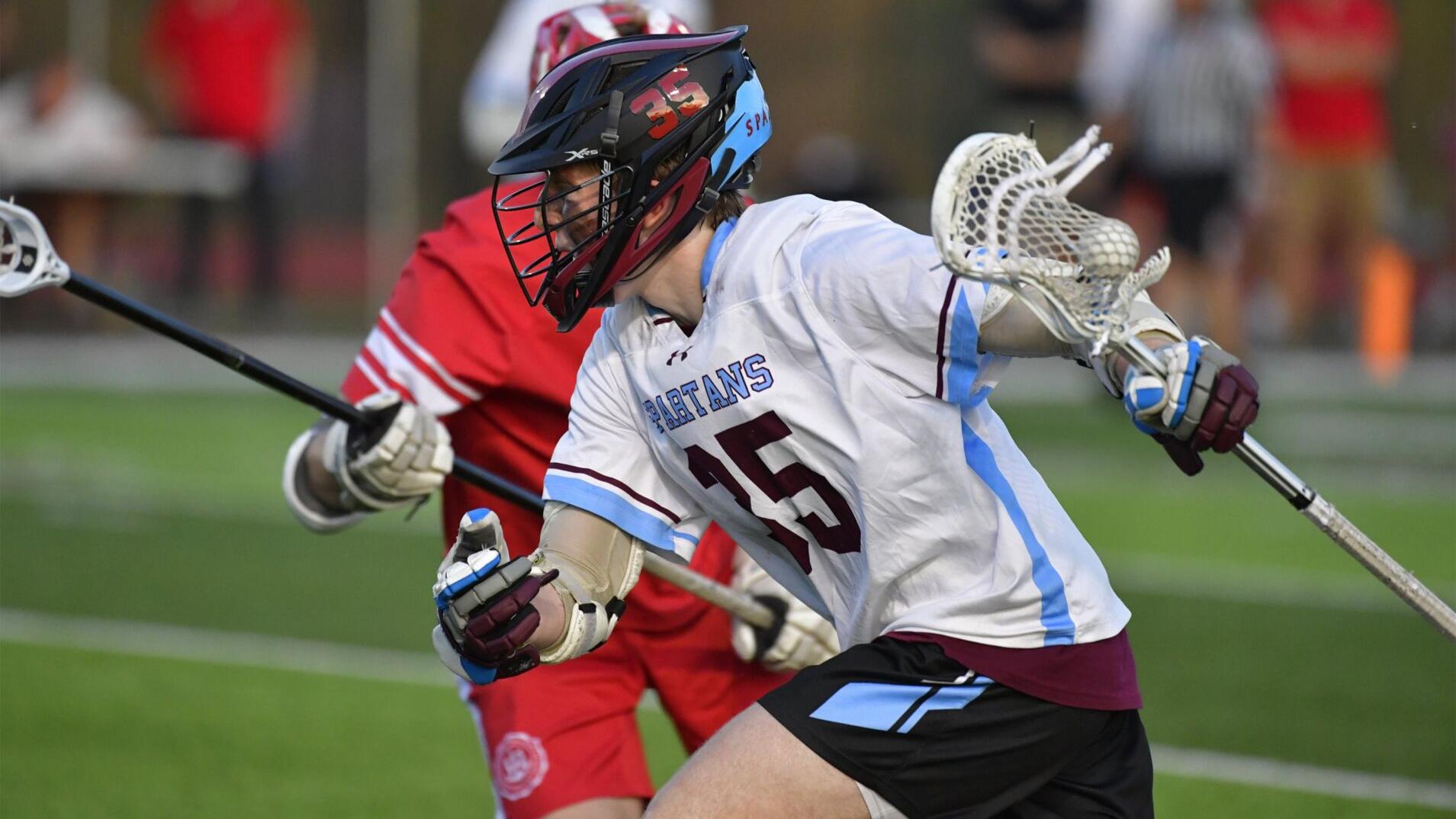 De Smet pulls away from Chaminade to win MCC opener